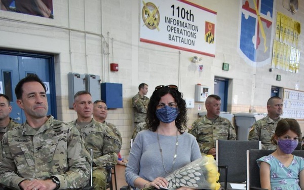 110th IO Battalion Welcomes New Commander in Official Ceremony