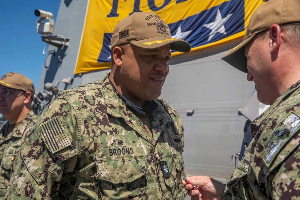 USS Dewey (DDG 105) Conducts Change of Command Ceremony