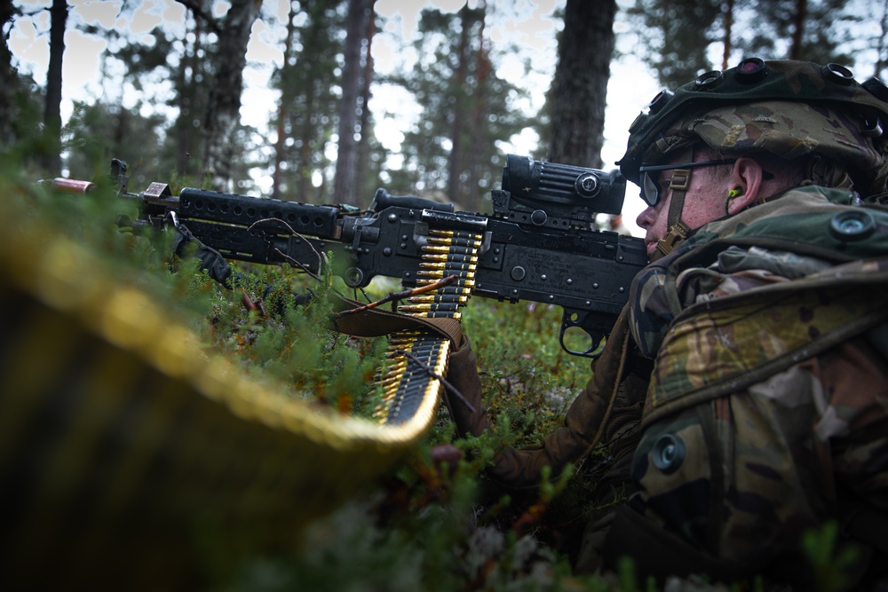 Army Cavalry Scouts Conduct Air-Infiltration Operation