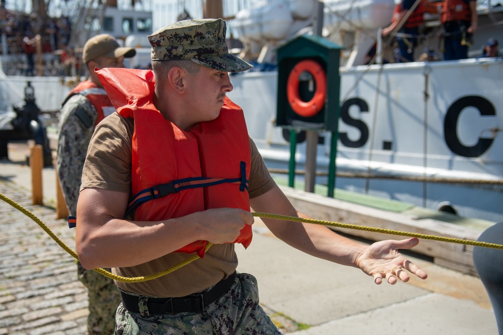 USS Constitution Sailor Conduct Line Handling