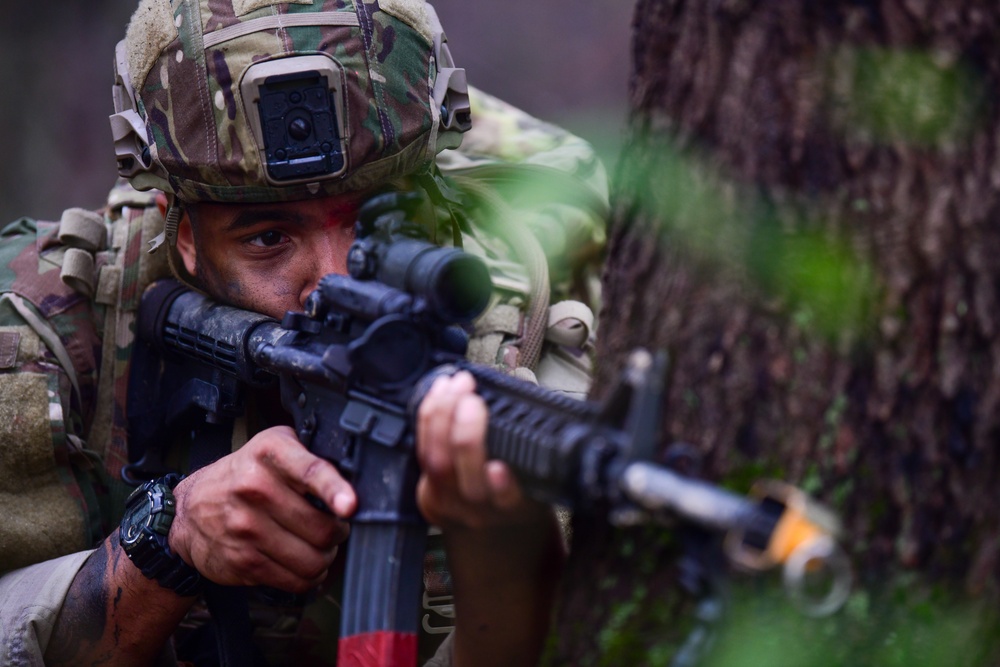 New groups of Reserve Defenders fire through IDLC
