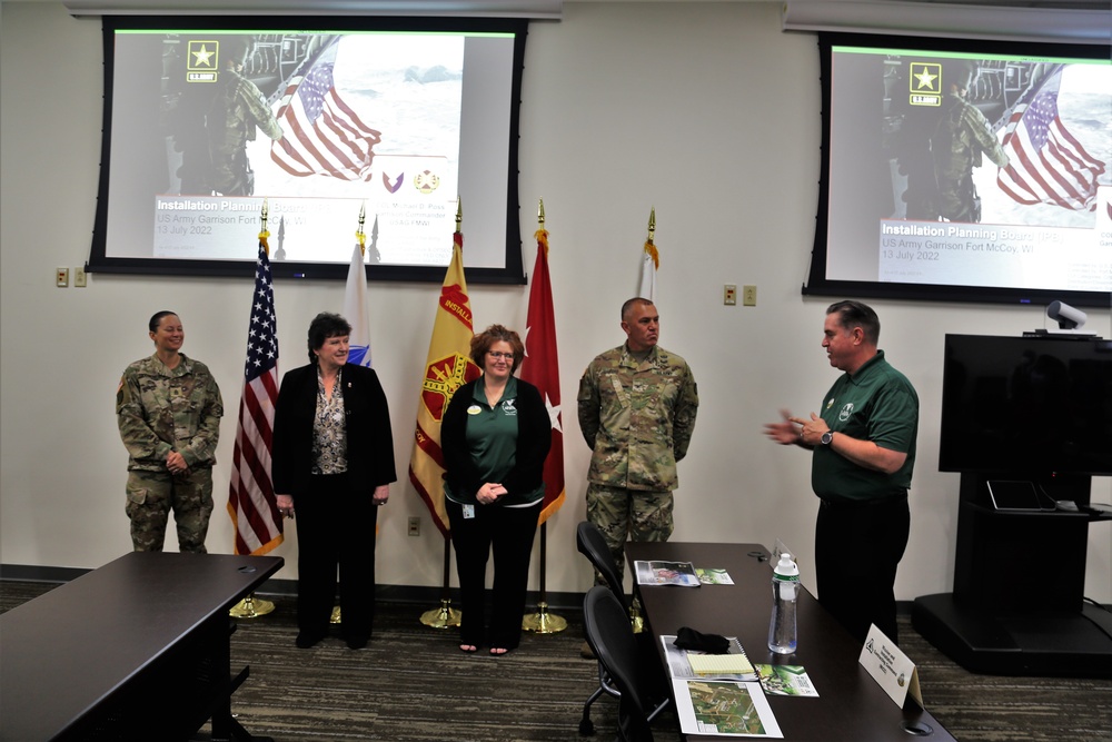 IMCOM-Readiness Director recognizes Fort McCoy personnel