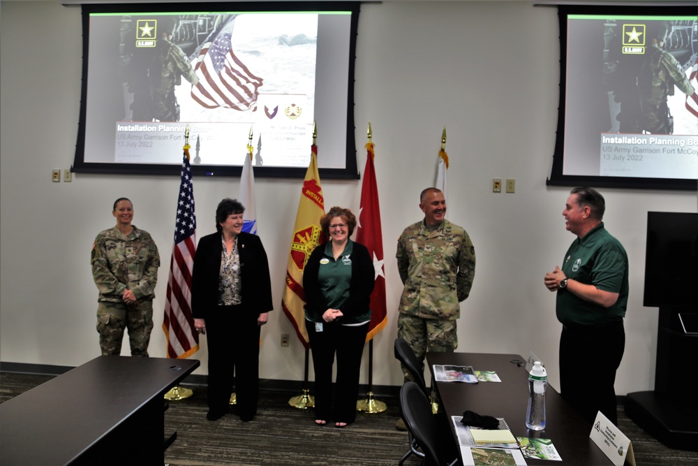 IMCOM-Readiness Director recognizes Fort McCoy personnel