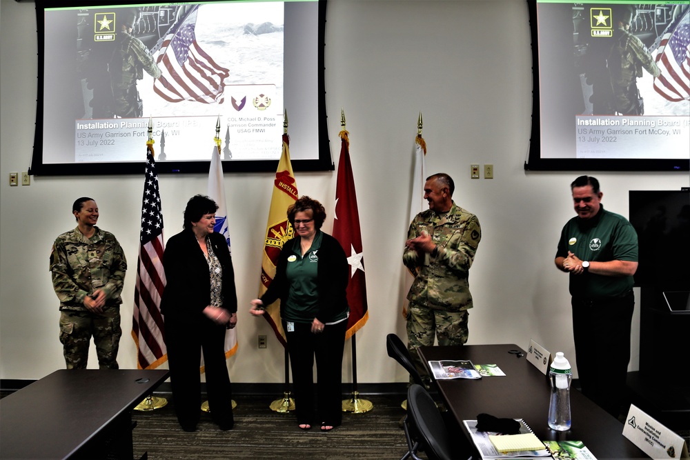 IMCOM-Readiness Director recognizes Fort McCoy personnel