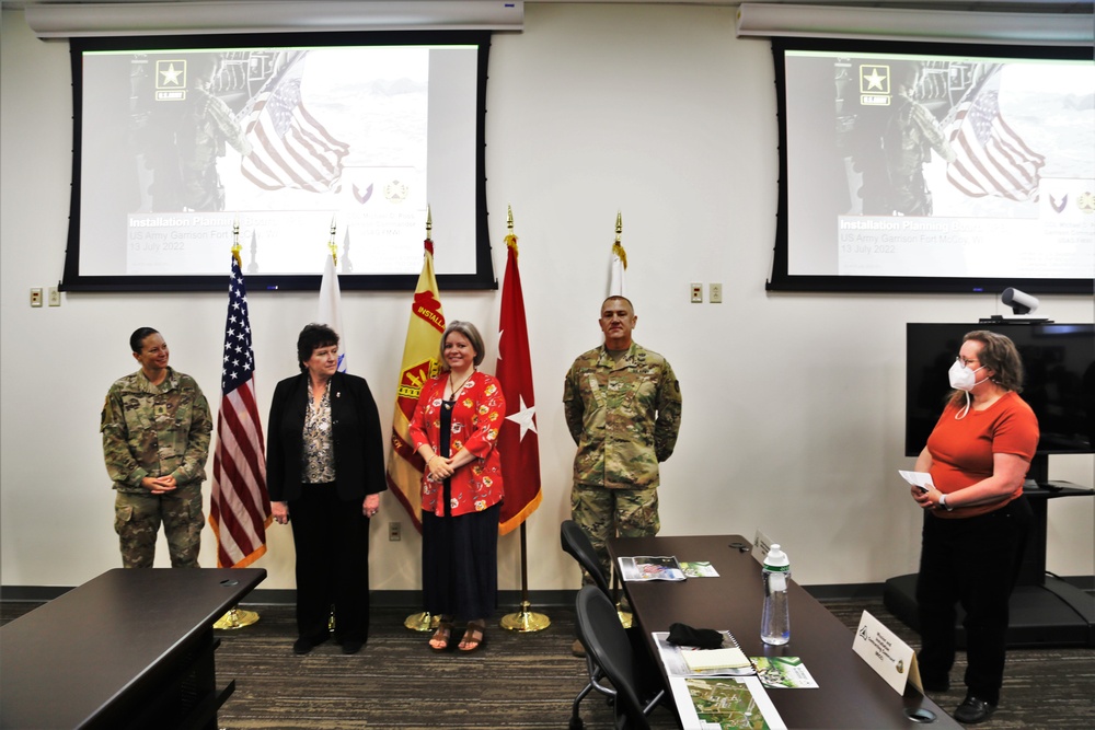 IMCOM-Readiness Director recognizes Fort McCoy personnel