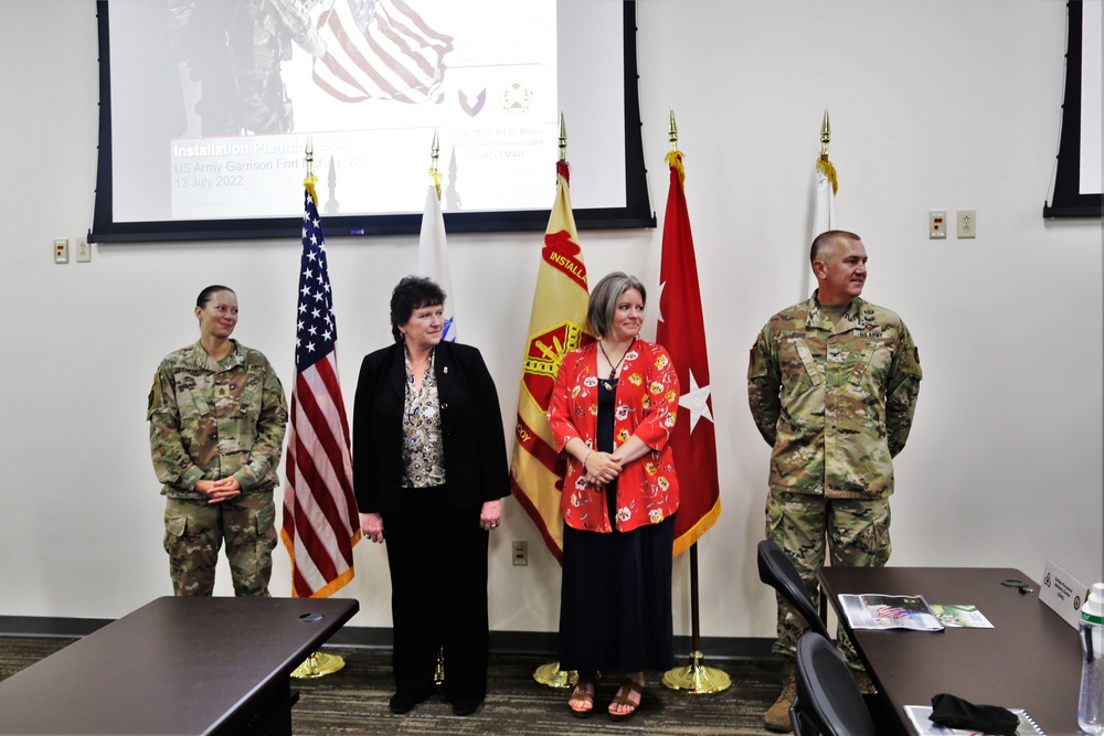 IMCOM-Readiness Director recognizes Fort McCoy personnel