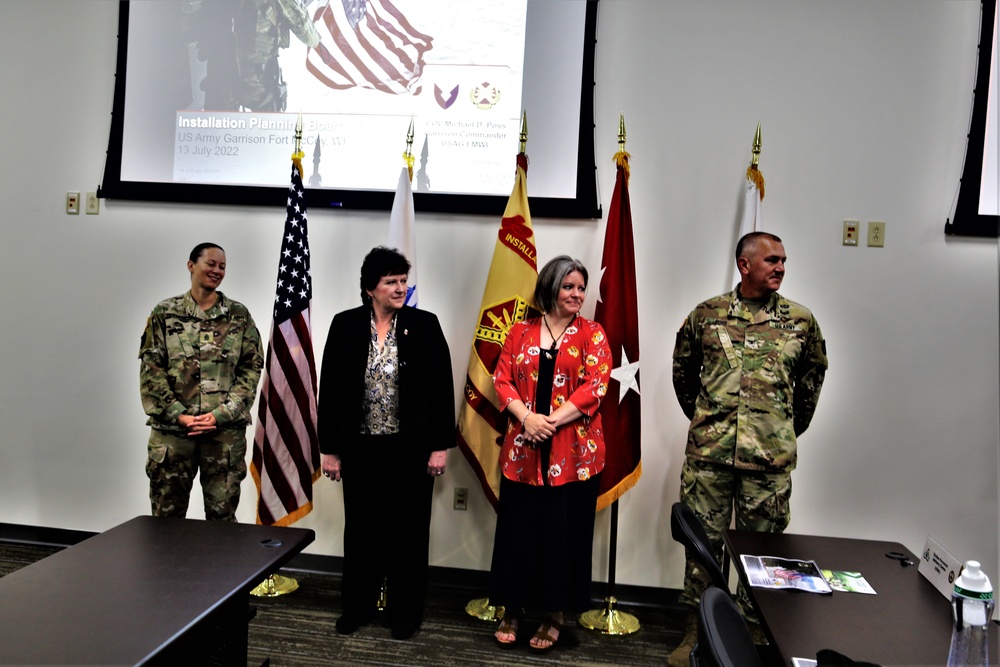 IMCOM-Readiness Director recognizes Fort McCoy personnel