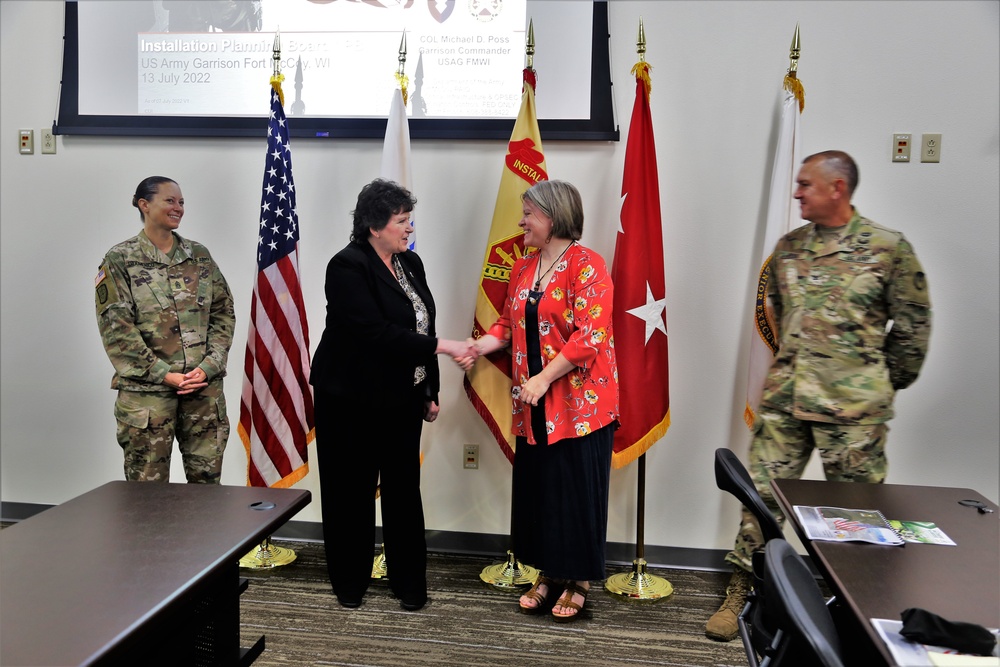 IMCOM-Readiness Director recognizes Fort McCoy personnel