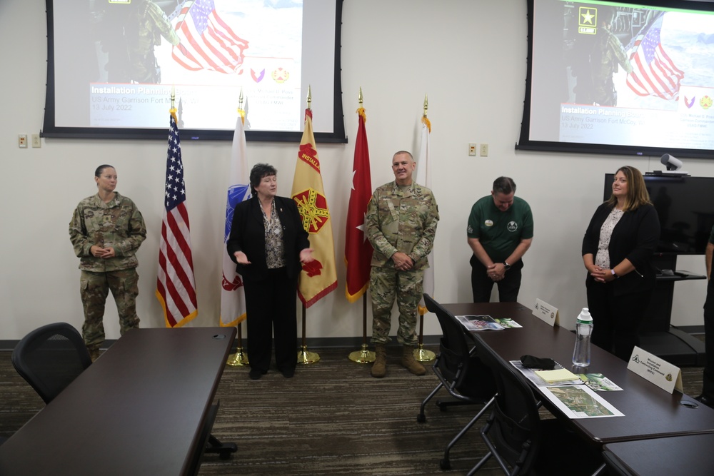 IMCOM-Readiness Director recognizes Fort McCoy personnel