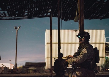 13th MEU ADRD Conducts Raid near Blythe during RUT