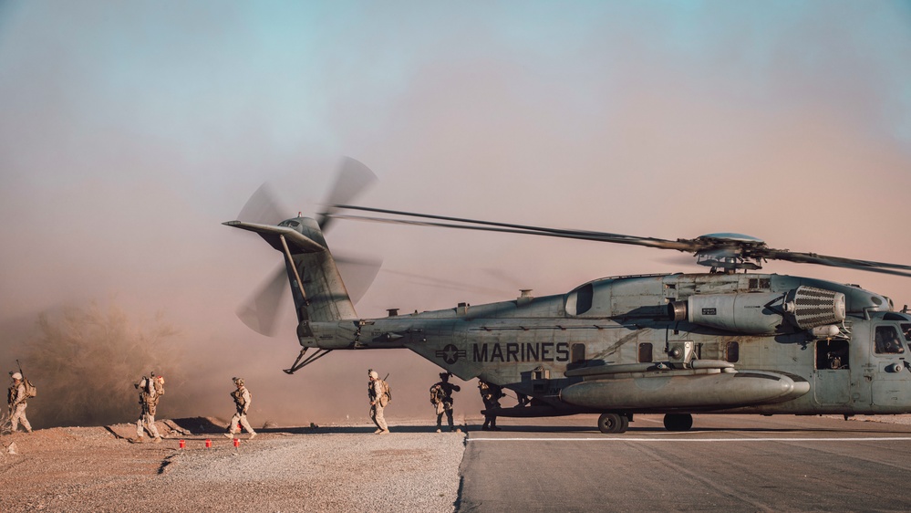 BLT 2/4 Conducts Raid during RUT