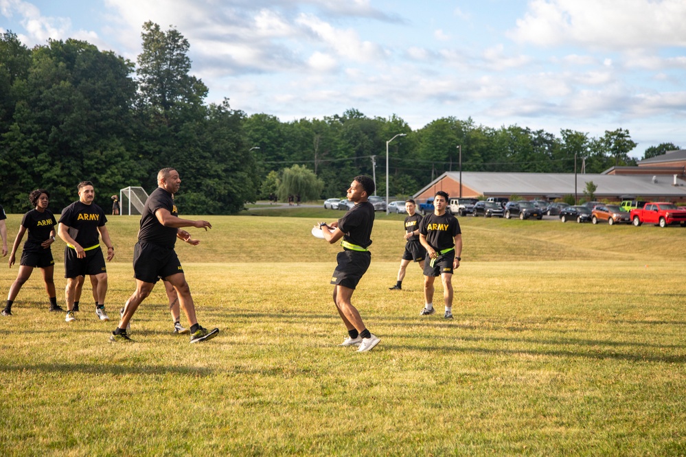 Sgt. Maj. Darnell Cabell visits Fort Drum