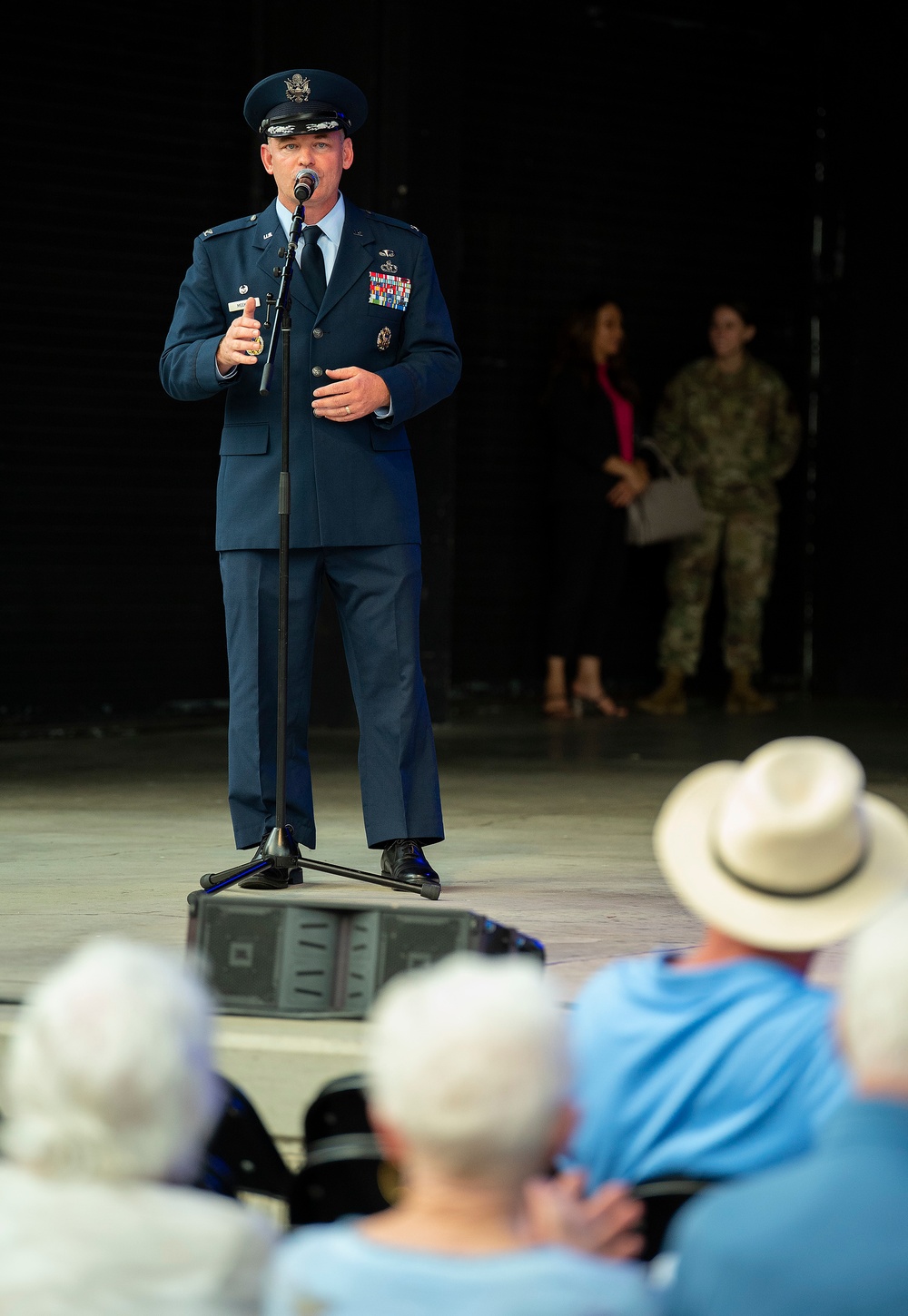 Air Force Band of Flight rocks at the Fraze
