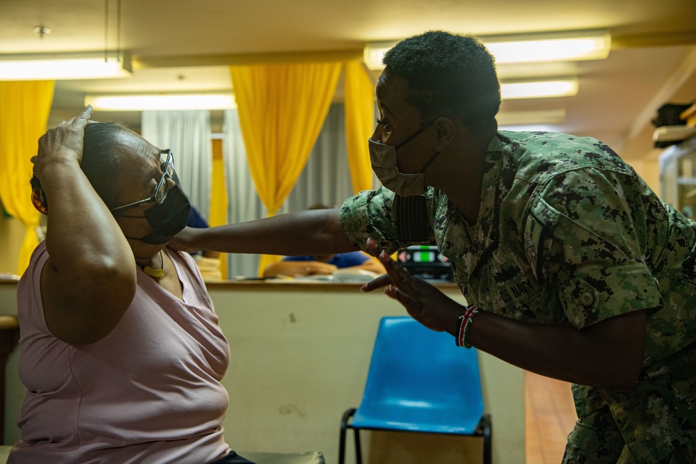 Pacific Partnership 2022 Provides Physical Therapy Assistance at Balau General Hospital