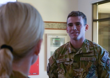 Airmen, Sailor assist injured hiker