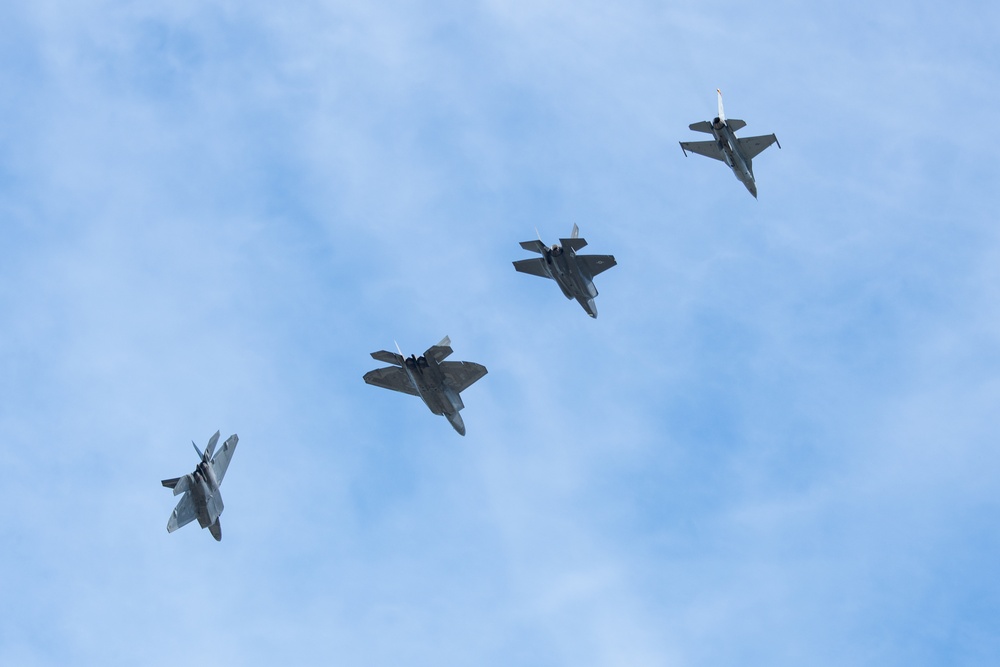 Arctic Thunder Open House fills the skies over Alaska