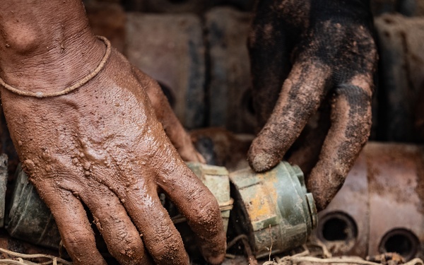 HMA Thailand 22 | Royal Thai and U.S. Marine EOD technicians conduct large scale disposals