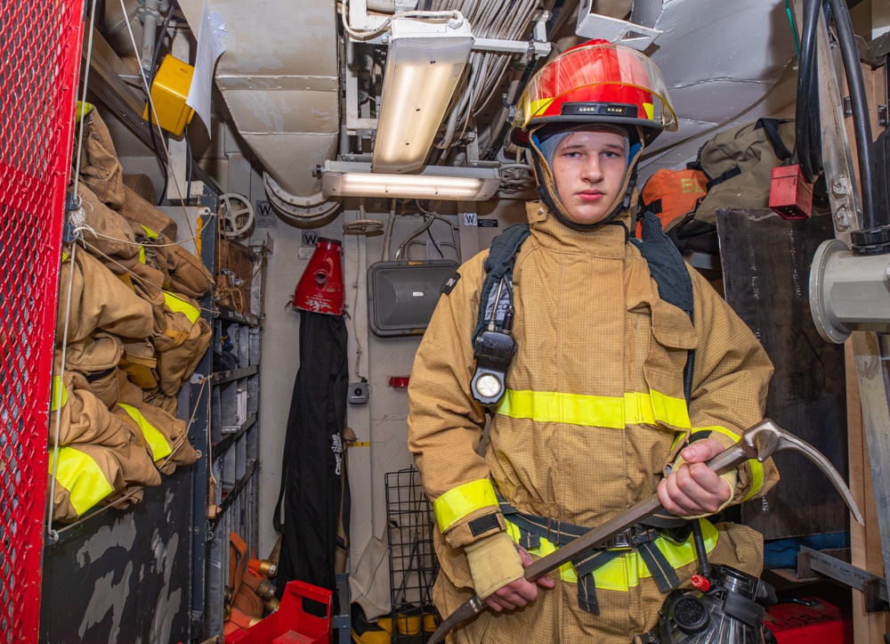 Red Wing, Minnesota Native Serves Aboard USS Antietam while conducting operations in the Philippine Sea