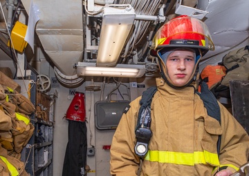 Red Wing, Minnesota Native Serves Aboard USS Antietam while conducting operations in the Philippine Sea