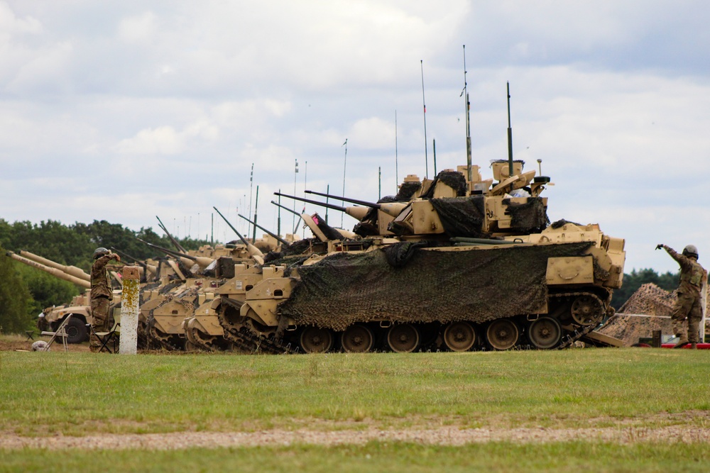 1-68 AR conducts Bradley gunnery table VI