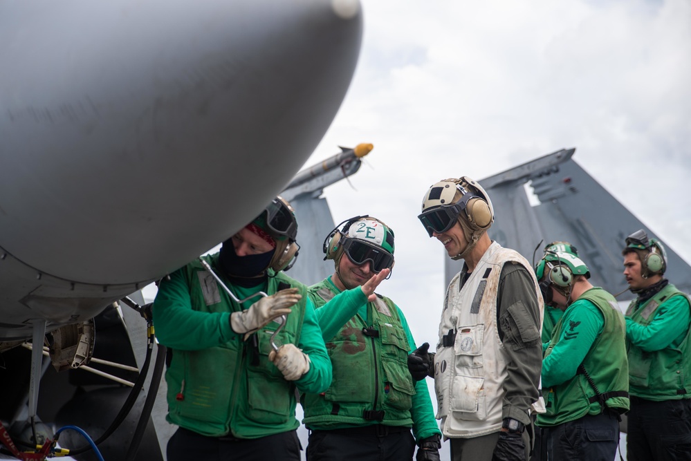 USS Ronald Reagan (CVN 76) conducts flight operations