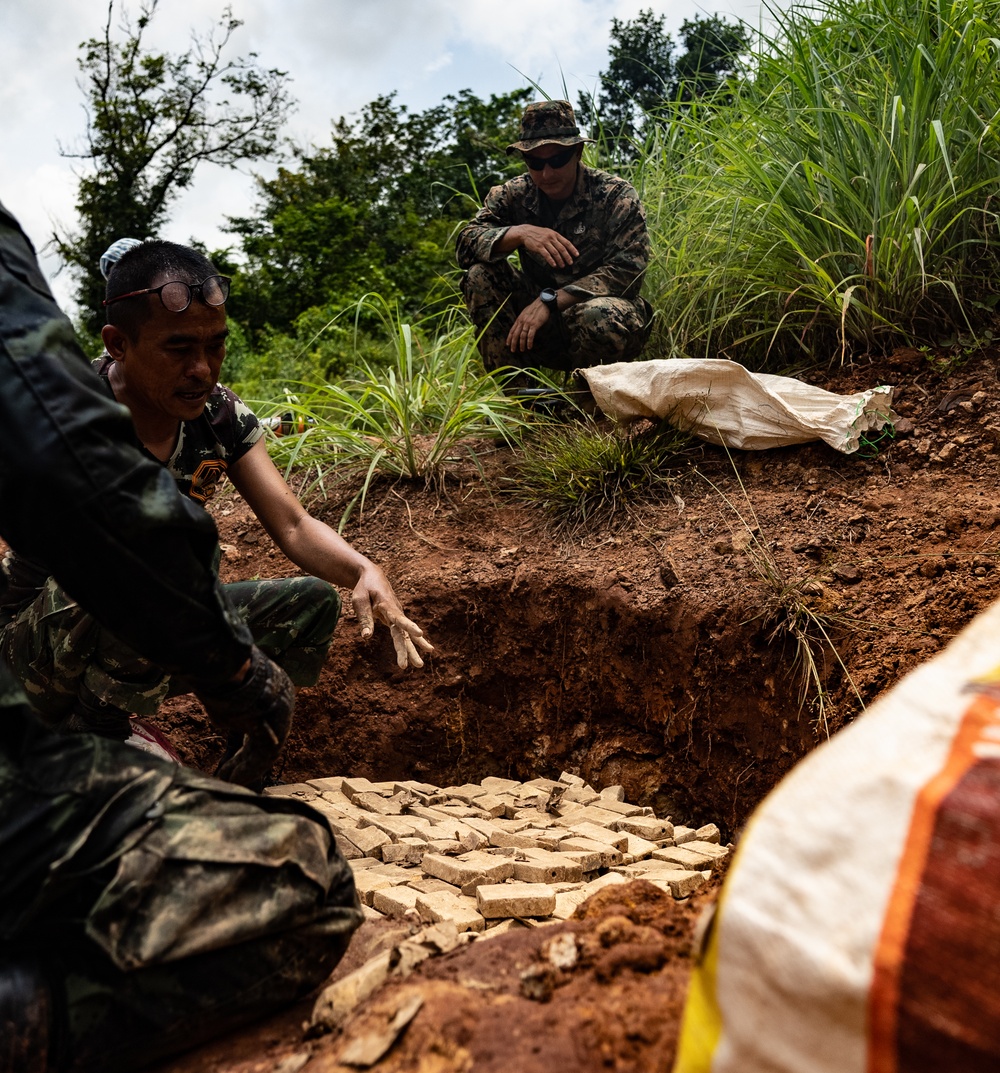 HMA Thailand 22 | Royal Thai and U.S. Marine EOD technicians conduct large scale disposals