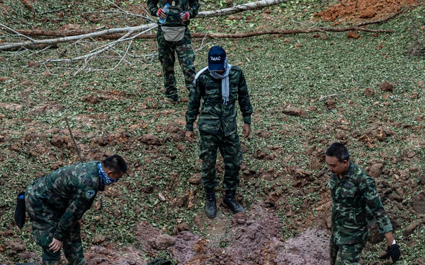 HMA Thailand 22 | Royal Thai and U.S. Marine EOD technicians conduct large scale disposals