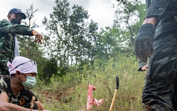 HMA Thailand 22 | Royal Thai and U.S. Marine EOD technicians conduct large scale disposals