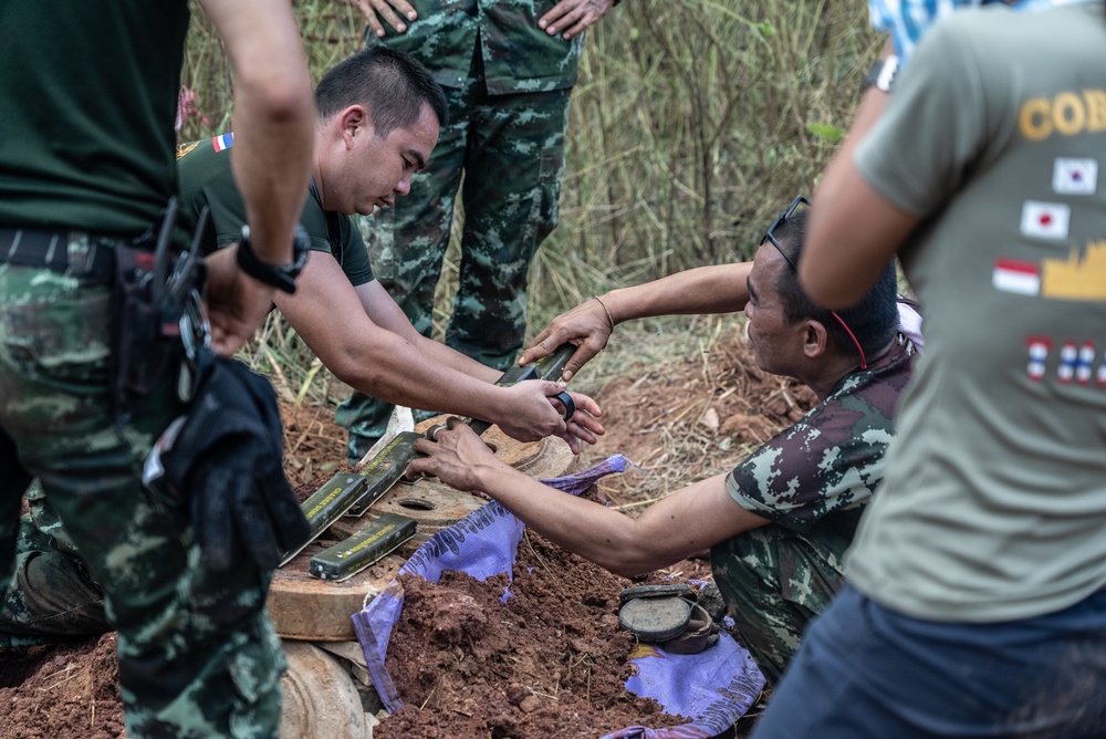 HMA Thailand 22 | Royal Thai and U.S. Marine EOD technicians conduct large scale disposals