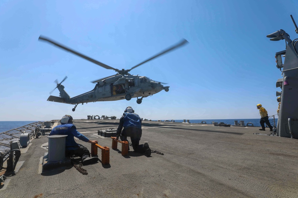 USS Cole Conducts Flight Quarters