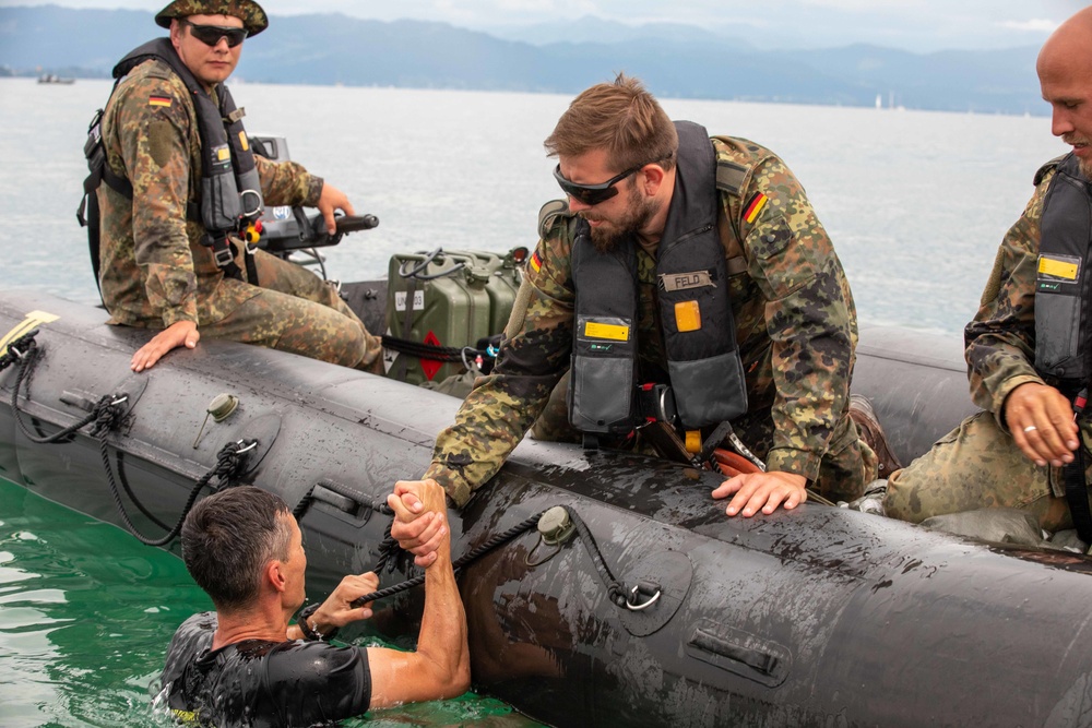 Sky Soldiers team up with German paratroopers jump into lake