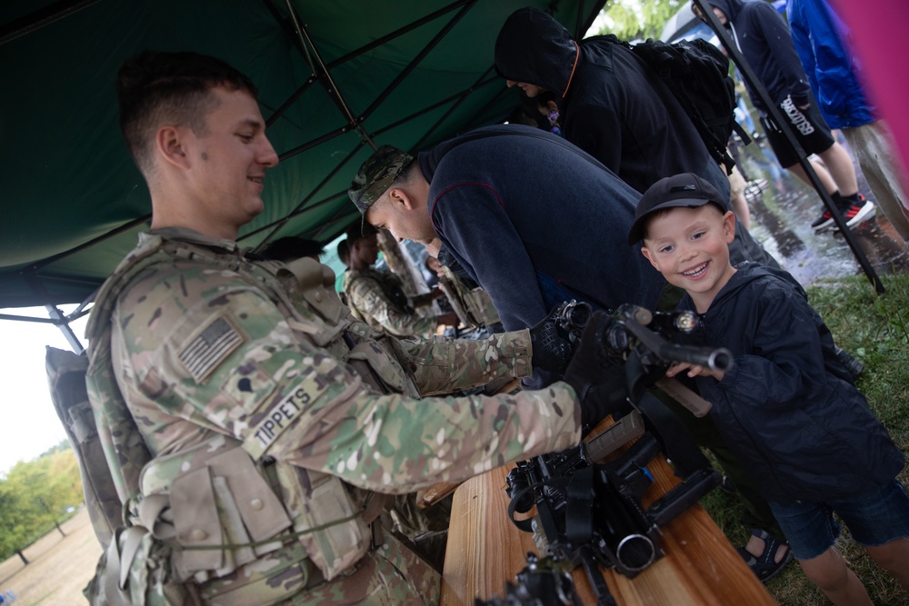 U.S. and Polish armies military picnic in Poland