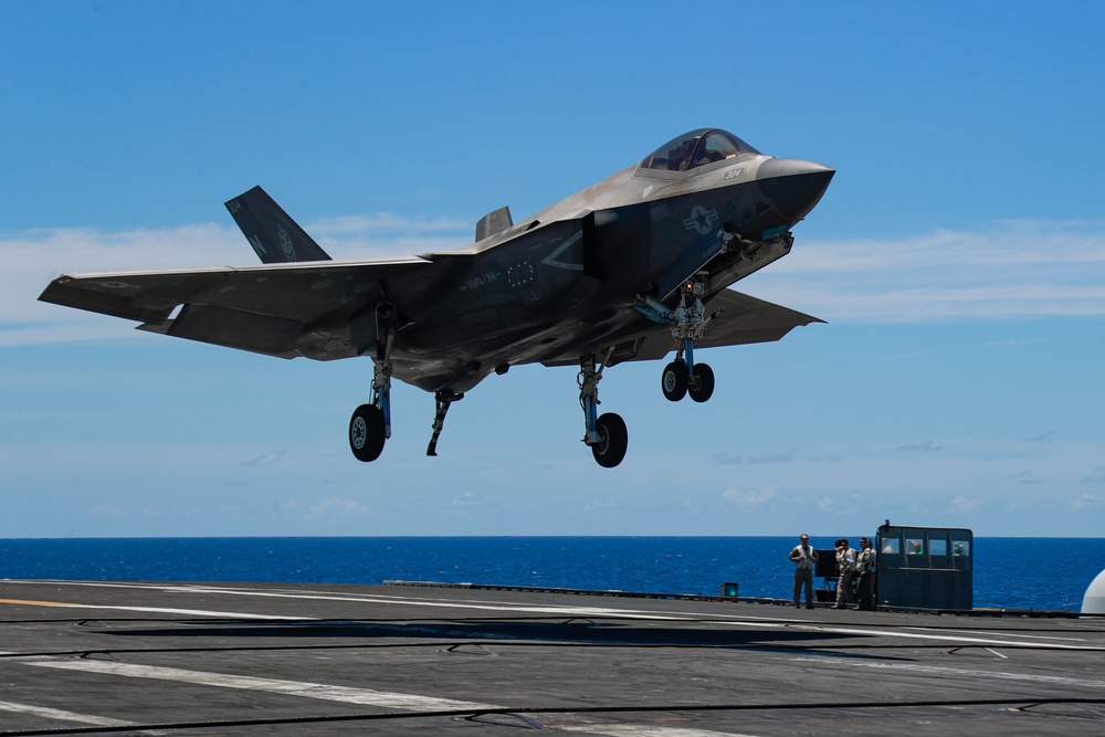 USS Abraham Lincoln Conducts Flight Operations during RIMPAC 2022