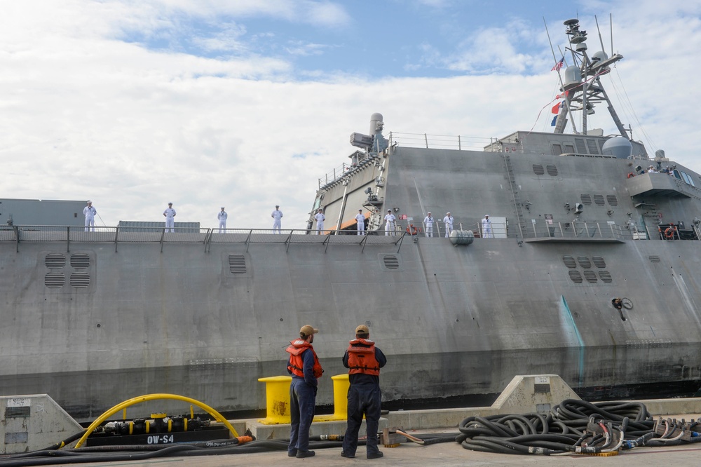 USS Tulsa (LCS 16) Returns to Homeport