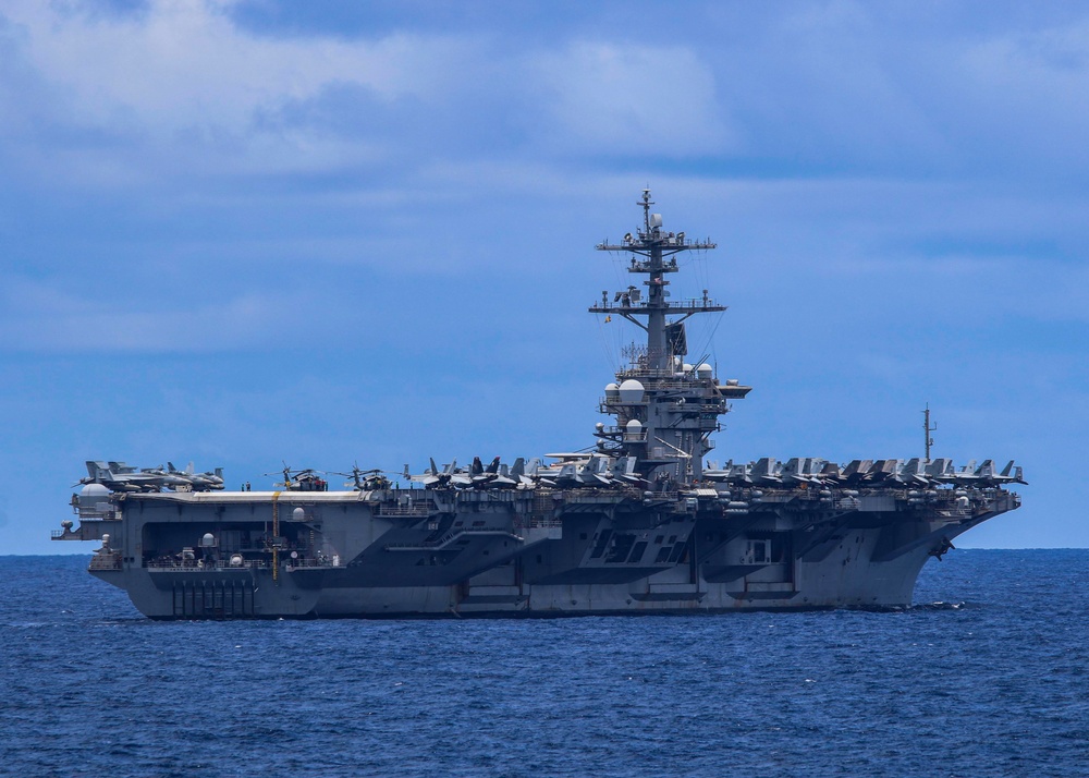 DVIDS - Images - RIMPAC 2022 Fleet Sails in Formation [Image 7 of 12]