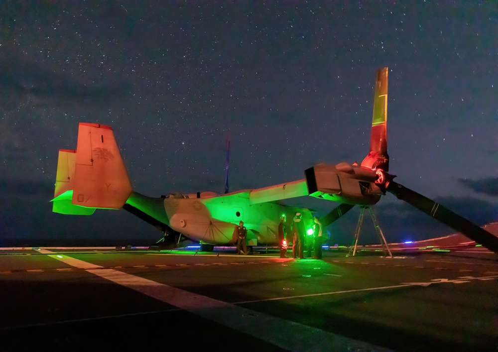 MV-22B Ospreys perform maintenance in Canberra