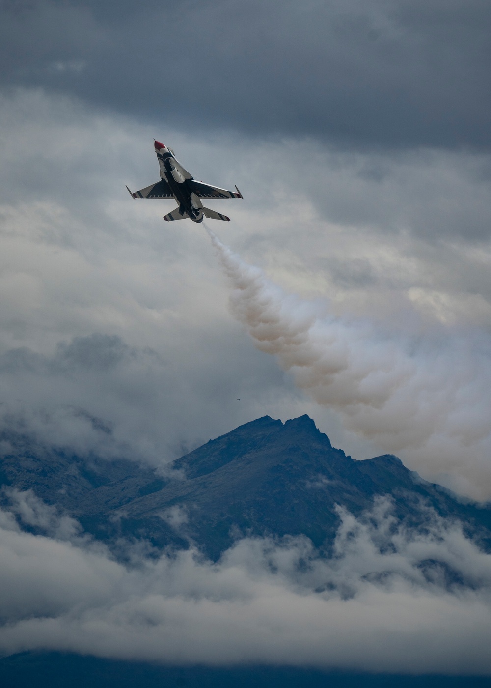 Arctic Thunder Open House opening performance