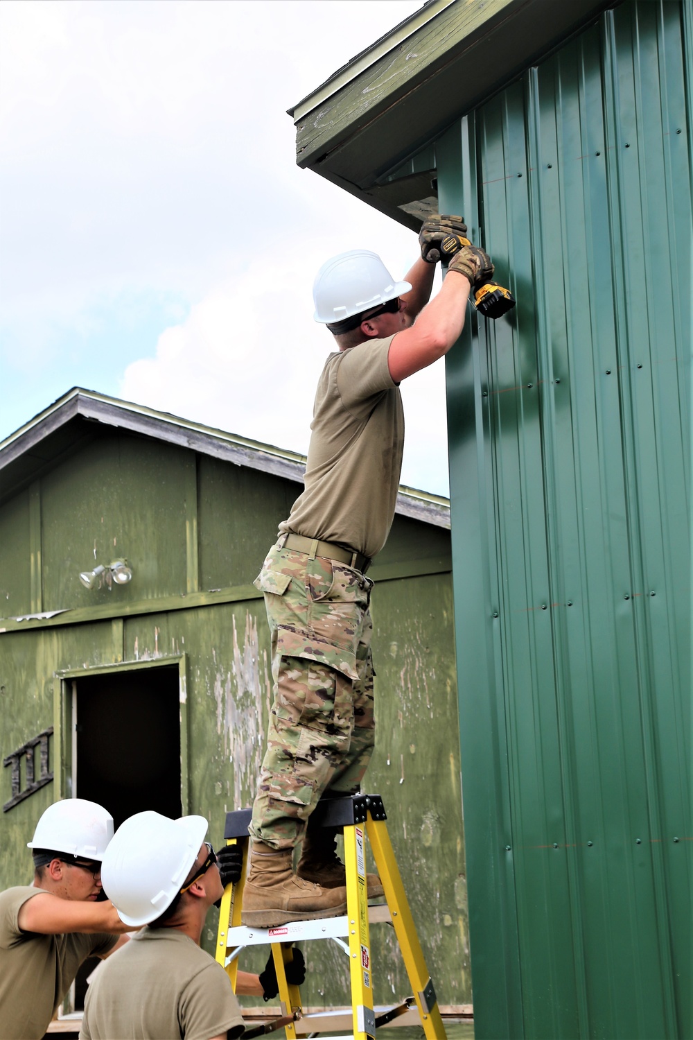 Army Reserve's 389th Engineer Company Soldiers build skills supporting troop project at Fort McCoy