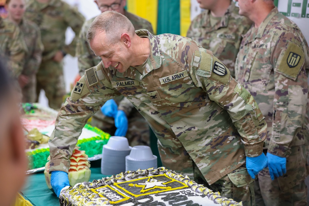 U.S. Soldiers host cake cutting ceremony at Camp Buehring