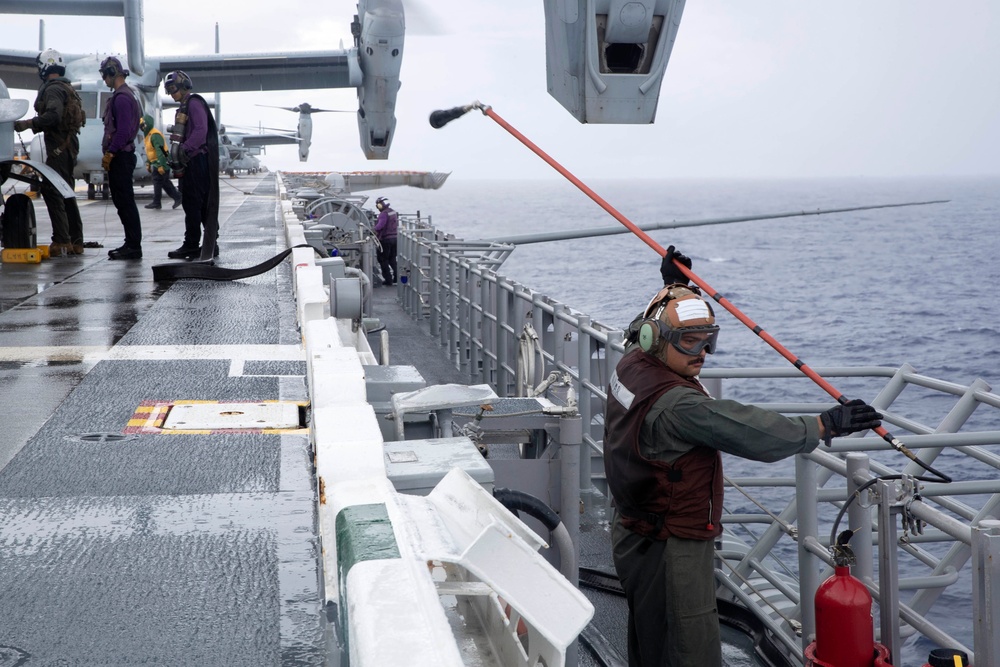 VMM-262 Reinforced V-22 Osprey's Operate aboard USS Tripoli (LHA 7)