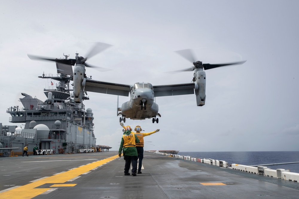 VMM-262 Reinforced V-22 Osprey's Operate aboard USS Tripoli (LHA 7)