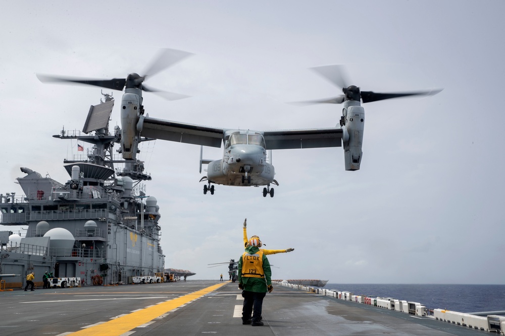 VMM-262 Reinforced V-22 Osprey's Operate aboard USS Tripoli (LHA 7)