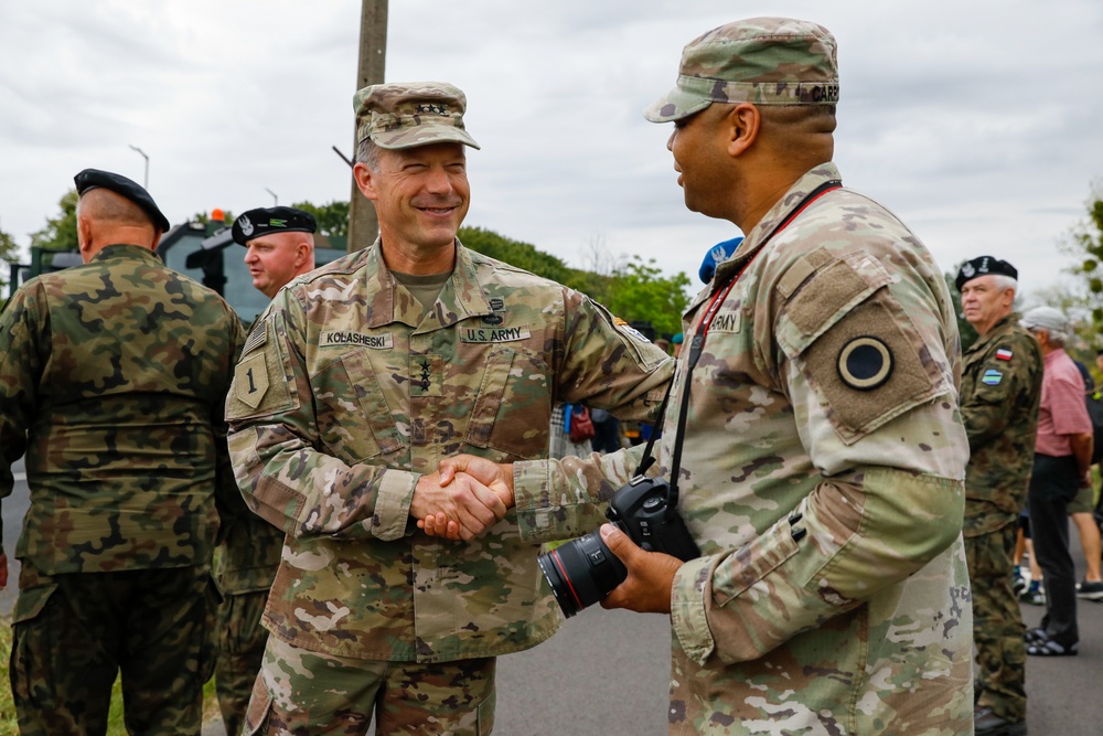 Iron Brigade, 4ID and 1ID Participate in military picnic in Poland