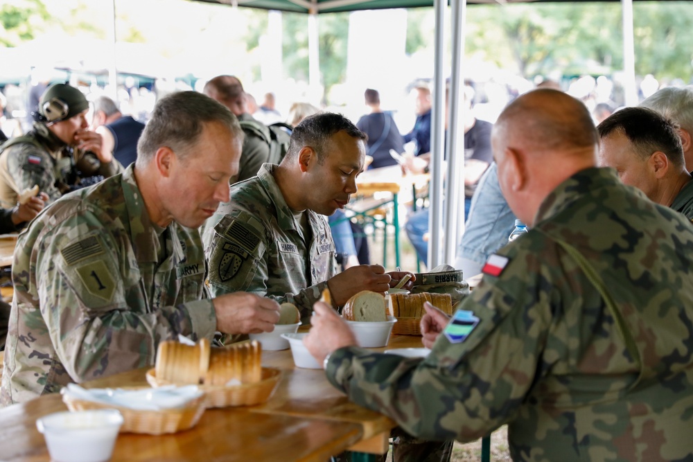 Iron Brigade, 4ID and 1ID Participate in military picnic in Poland