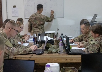 Instruction during advanced manufacturing seminar