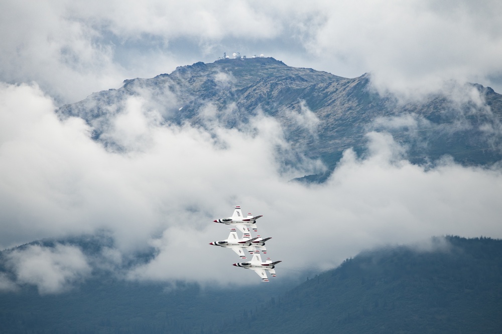 Arctic Thunder kicks off