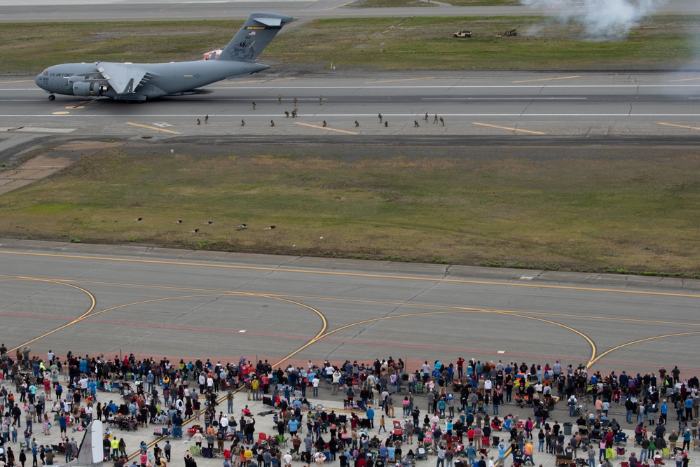 Arctic Thunder Open House 2022