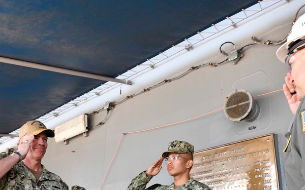 ESG 7 Visits USS Blue Ridge