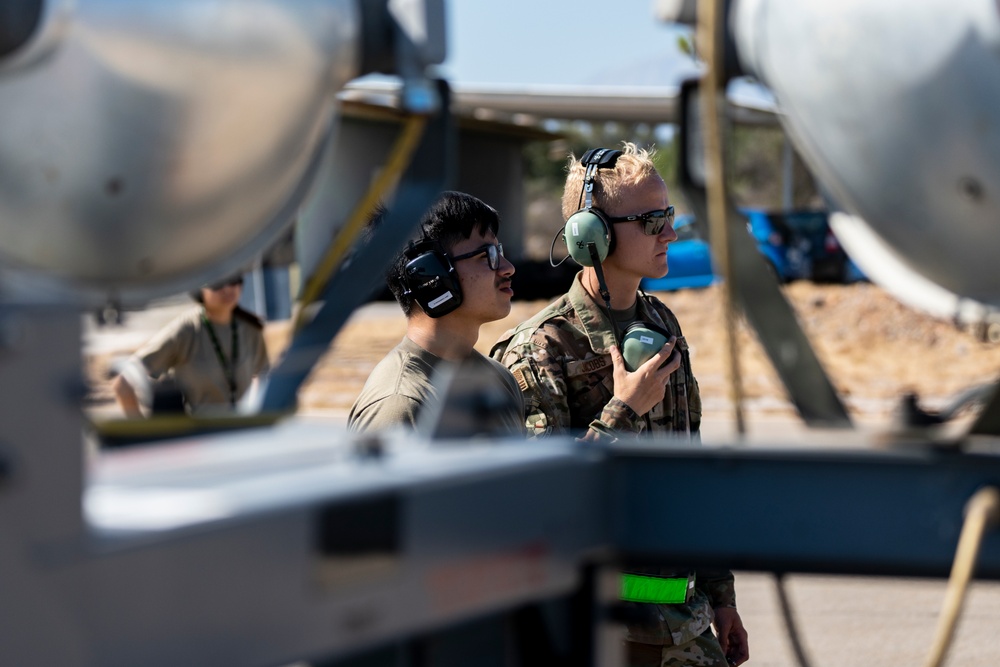 F-35 maintainers keep Lightning ready during exercise PR22