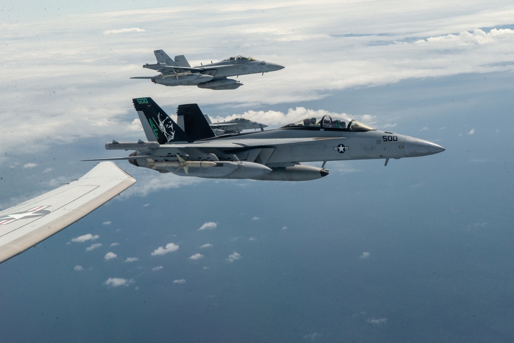 VAQ-209, VP-8 Conduct Intercept Training